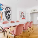 Charming 148M2 Flat In The Champs-Elysees District