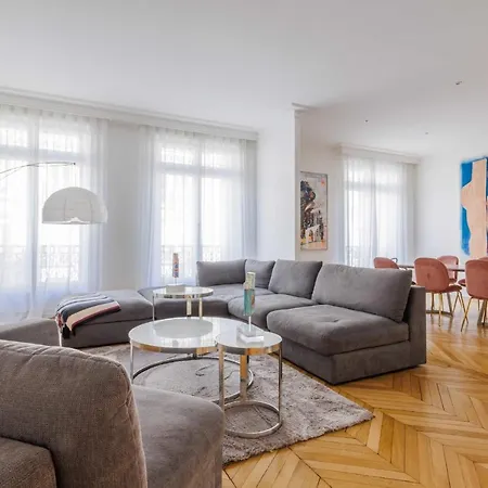 Apartment Charming 148m2 Flat In The Champs-elysees District